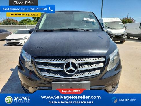 Used 2018 Mercedes-Benz Metris Passenger image 7