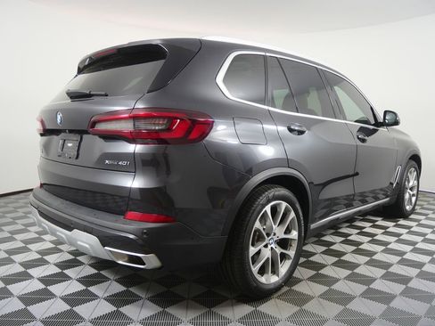 Used 2023 BMW X5 xDrive40i w/ Premium Package image 3