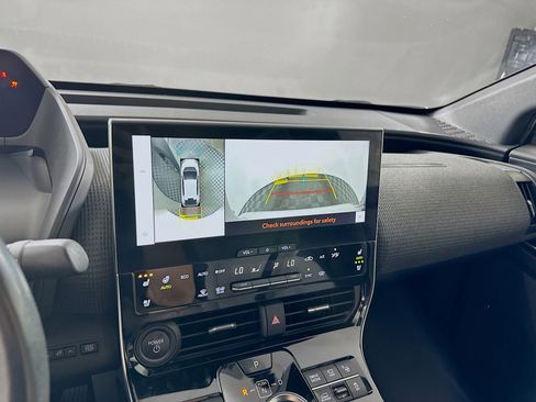 Used 2023 Subaru Solterra AWD image 22