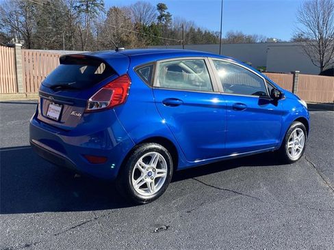 Used 2018 Ford Fiesta SE image 6