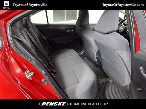 Used 2020 Toyota Corolla LE image 7