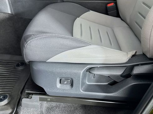 Used 2024 Toyota Tacoma TRD Off-Road image 20