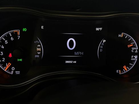 Used 2022 Jeep Grand Cherokee Laredo X AWD/4WD image 17