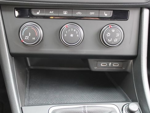 Certified 2024 Volkswagen Jetta Sport FWD image 16