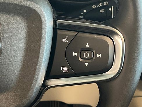 New 2026 Volvo XC40 B5 Ultra w/ Protection Package Premier image 13