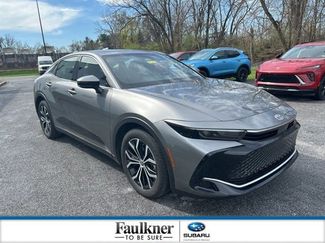 Used 2024 Toyota Crown XLE video 1