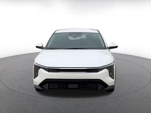 Used 2025 Kia K4 LXS image 7