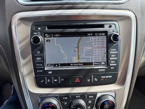 Used 2014 GMC Acadia Denali AWD/4WD image 30