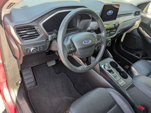 Used 2020 Ford Escape Titanium AWD/4WD image 10