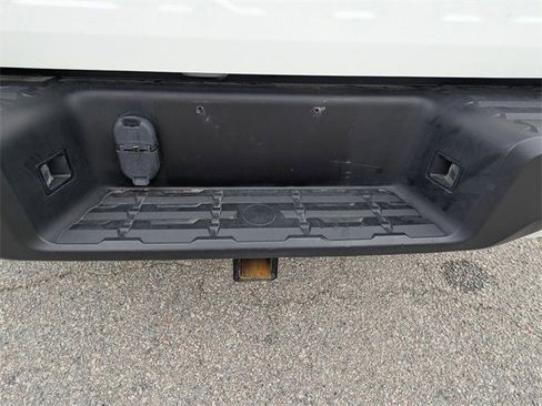 Used 2023 Nissan Frontier SV w/ Tow Package image 31