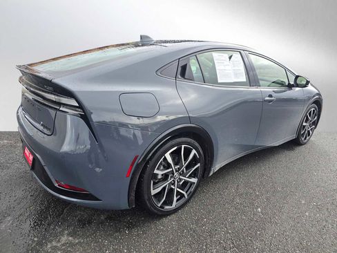Used 2023 Toyota Prius Prime image 3