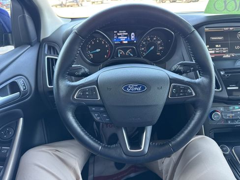 Used 2015 Ford Focus Titanium FWD image 27