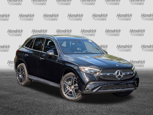New 2026 Mercedes-Benz GLC 300 4MATIC image 2