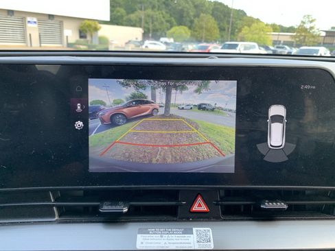 Used 2023 Kia Sportage EX FWD image 25