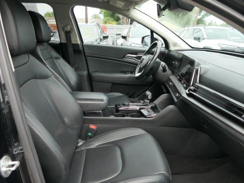 Used 2023 Kia Sportage EX FWD image 28