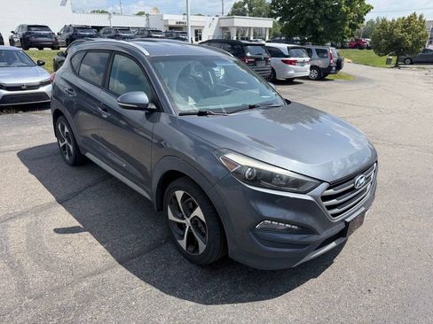 Used 2018 Hyundai Tucson Sport w/ Cargo Package AWD/4WD image 4