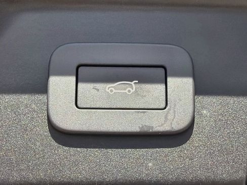 New 2026 Land Rover Range Rover Velar Belgravia AWD/4WD image 12