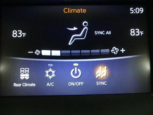 Used 2019 Nissan Pathfinder SV image 13