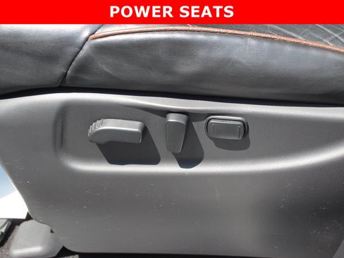 Used 2019 Nissan Armada SL w/ Premium Package AWD/4WD image 13