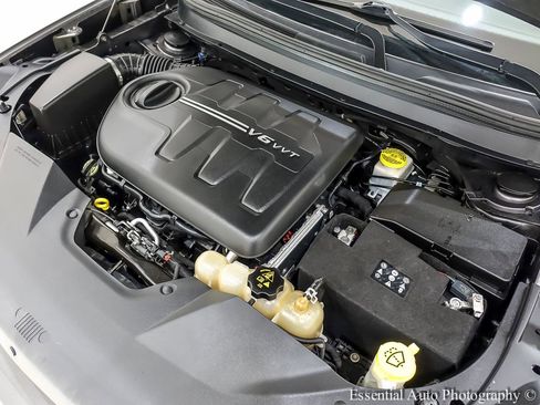 Used 2019 Jeep Cherokee Limited AWD/4WD image 34