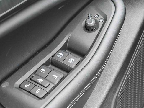 New 2025 Jeep Grand Cherokee L Laredo w/ Trailer Tow Package image 32