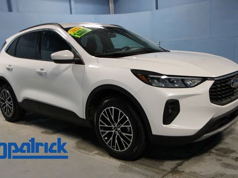Used 2024 Ford Escape SE FWD image 1