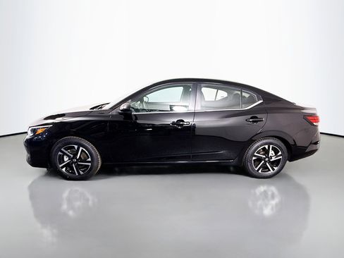 Used 2024 Nissan Sentra SV image 6