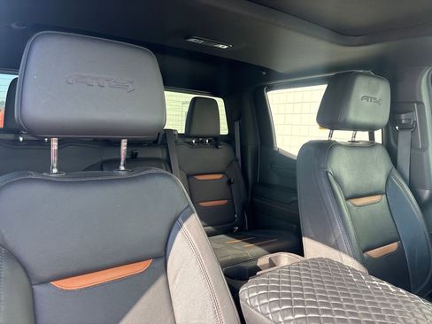 Used 2024 GMC Sierra 1500 AT4 w/ Technology Package image 18