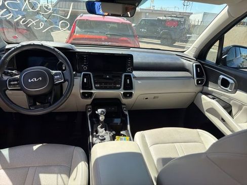 Used 2023 Kia Sorento SX image 19