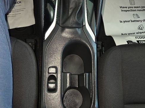 Used 2024 Toyota Corolla LE FWD image 20