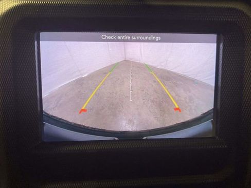 Used 2021 Jeep Wrangler Sport S image 16