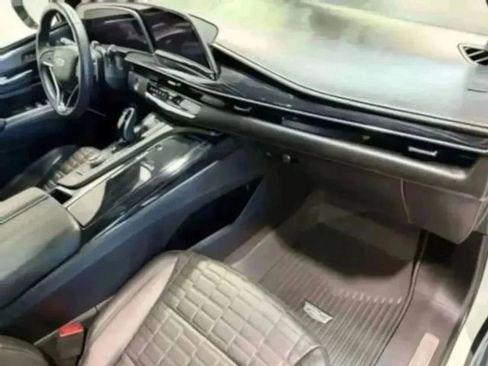 Used 2023 Cadillac Escalade V image 29