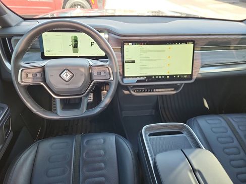 Used 2022 Rivian R1T Adventure image 9