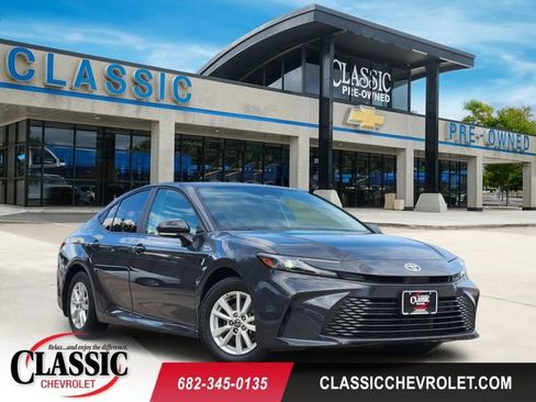 Used 2026 Toyota Camry LE FWD image 1