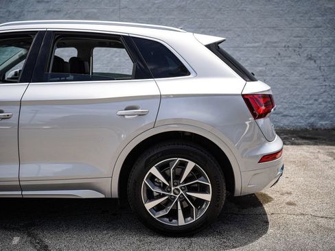 Used 2023 Audi Q5 2.0T Premium Plus w/ Premium Plus Package AWD/4WD image 11