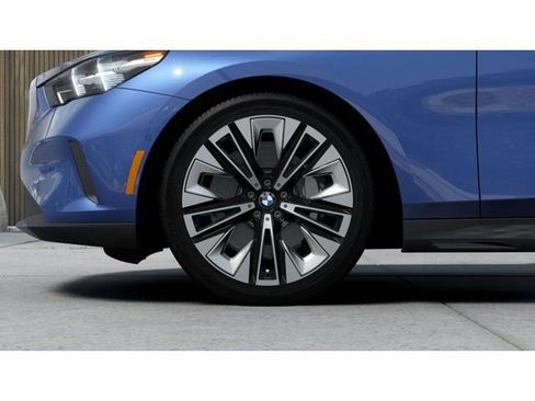 New 2027 BMW 530i RWD image 7