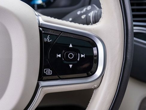 Used 2023 Volvo XC90 B6 Plus w/ Protection Package Premier image 22