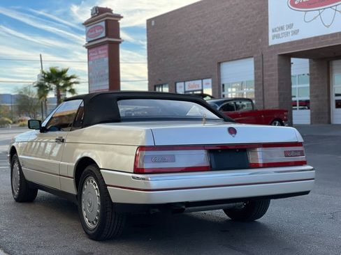 Used 1991 Cadillac Allante image 10
