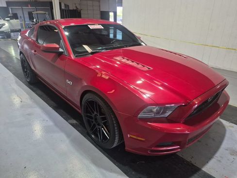 Used 2013 Ford Mustang GT RWD image 1