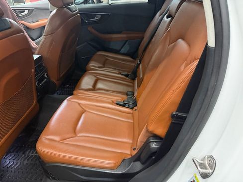 Used 2019 Audi Q7 3.0T Prestige w/ Prestige Package image 11