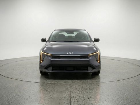 Used 2025 Kia K4 FWD image 2