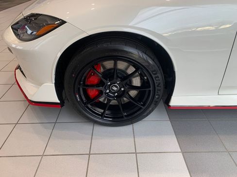 New 2026 Nissan Z NISMO w/ Floor Mat Package RWD image 27