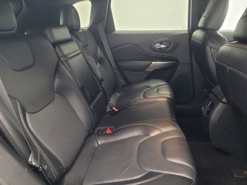 Used 2019 Jeep Cherokee High Altitude image 19