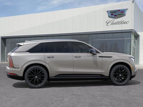 New 2026 Cadillac Escalade IQ Sport 1 w/ LPO, ONYX Package AWD/4WD image 30
