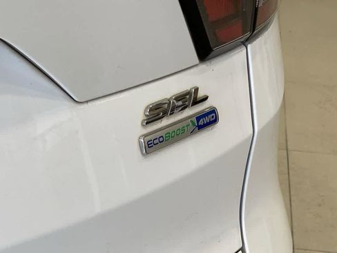 Used 2018 Ford Escape SEL w/ Ford Safe & Smart Package image 12