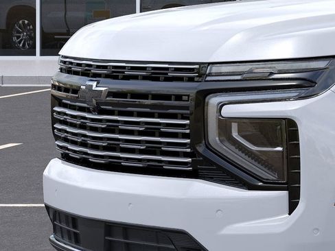 New 2026 Chevrolet Suburban High Country AWD/4WD image 13