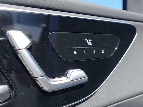 Used 2026 Mercedes-Benz GLC 300 4MATIC image 24