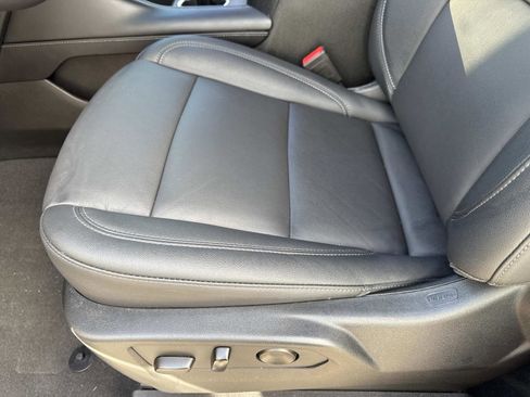 Used 2022 Chevrolet Tahoe Z71 w/ Luxury Package image 20