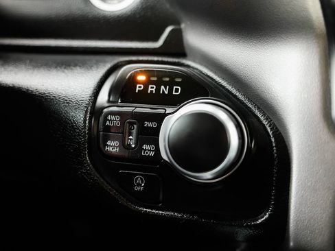 Used 2019 RAM 1500 Big Horn image 28