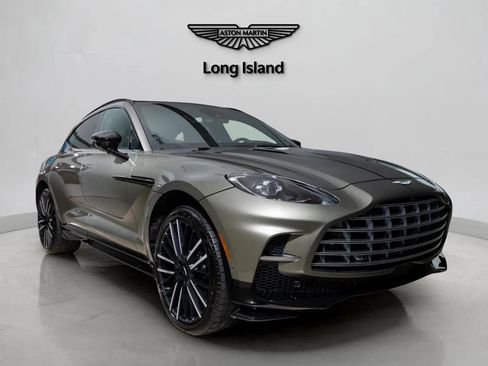 New 2026 Aston Martin DBX 707 image 3